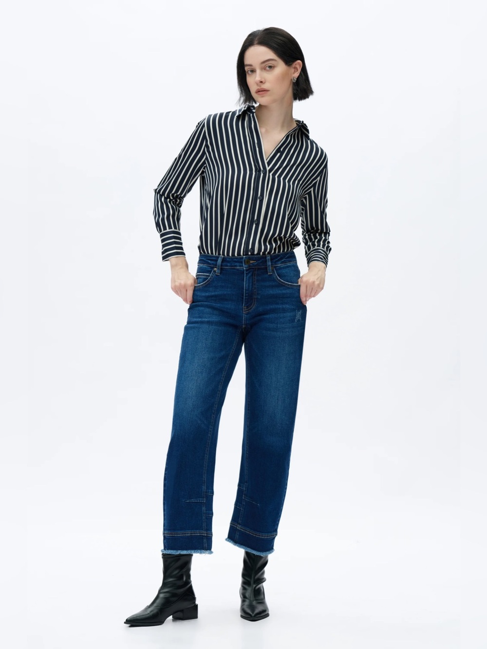 Bayeas Mid Rise Tokyo Crop Deconstructed Hem Barrel Leg Denim Jean Women’s 27